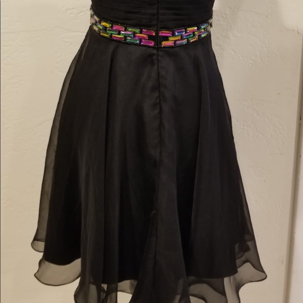 Dress - Picture 5 of 5